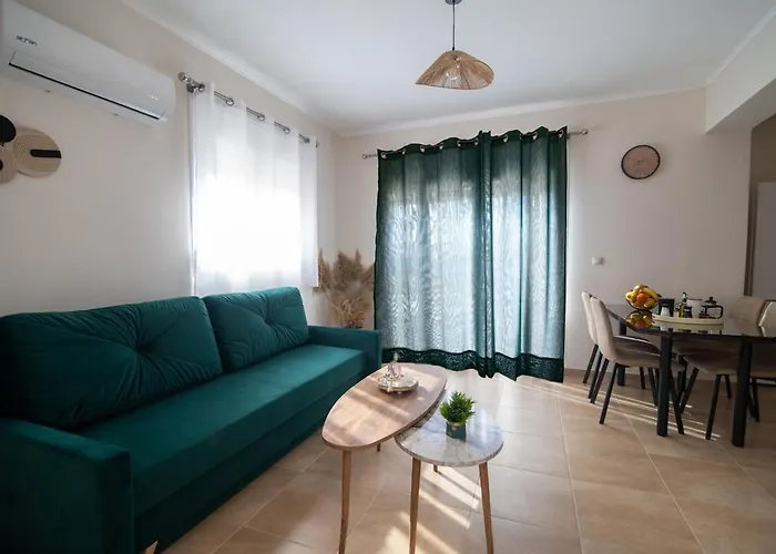 Anthos 3 Case de vacanță *